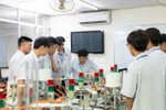 Trường ĐH Công Thương TP.HCM: Nhiều chính sách hỗ trợ tài chính và NCKH cho sinh viên tài năng