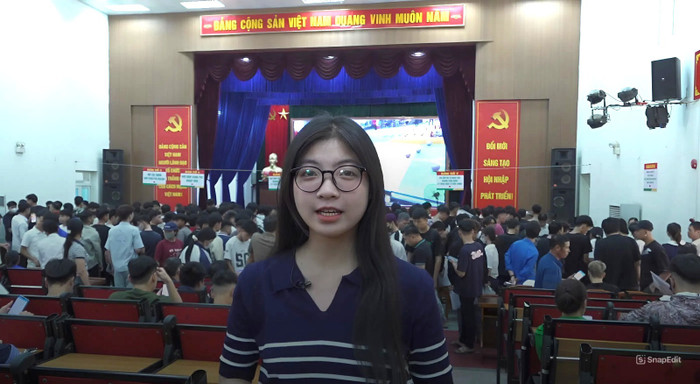 Em Phan Thị Quỳnh Dương, tân sinh viên ngành Quản trị kinh doanh, Trường Đại học Sư phạm Kỹ thuật Hưng Yên. snapedit-1756441650451.jpg