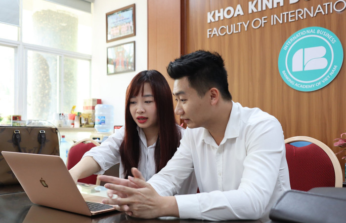 Tại Học viện Ngân hàng, tỷ lệ sinh viên ngành Kinh doanh quốc tế có việc làm ngay sau khi ra trường đạt đến 98%. Ảnh: NVCC z5445095729652-77d81feed17aa1b499f0292535026ca1.jpg