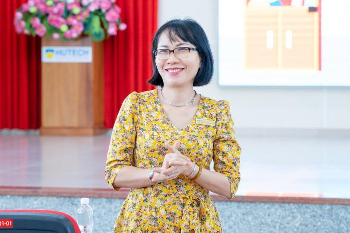 Tiến sĩ Nguyễn Vũ Thụy Hồng Loan hiện là Trưởng khoa Thú y - Chăn nuôi tại Trường Đại học Công nghệ Thành phố Hồ Chí Minh. Ảnh: website nhà trường. 876785-a7400010jpg.jpg