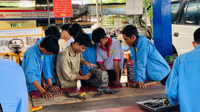 Công nhận chứng chỉ nghề giữa Việt Nam và các nước góp phần khẳng định uy tín, vị thế của các cơ sở giáo dục nghề nghiệp. Ảnh minh họa: Trường Cao đẳng Cơ điện Xây dựng Việt Xô. 547569563-1290577299745629-4409154950917844778-n.jpg