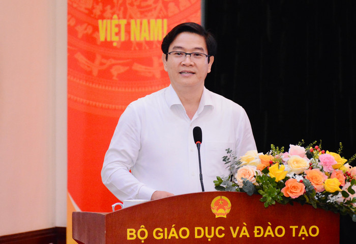 Vụ trưởng Vụ Giáo dục phổ thông Thái Văn Tài phát biểu tại hội nghị. Ảnh: Bộ GD&ĐT. dsc-3792.jpg
