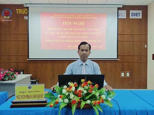 Thầy Nguyễn Phan Anh Quốc – Hiệu trưởng Trường Cao đẳng nghề Ninh Thuận. Ảnh: website nhà trường Thầy Nguyễn Phan Anh Quốc – Hiệu trưởng Trường Cao đẳng nghề Ninh Thuận. Ảnh: website nhà trường