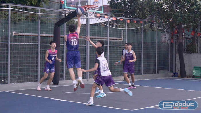 Đội MVP có những pha phản công nhanh khiến trận đấu trở nên sôi động hơn. gdvn-1-13.jpg