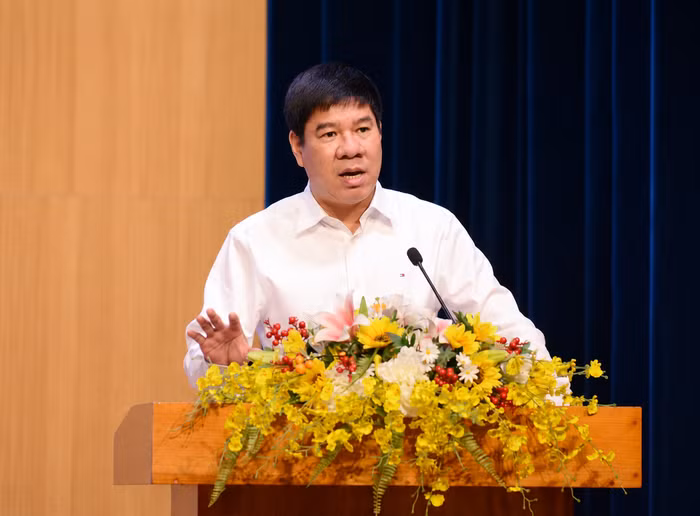 Cục trưởng Cục Quản lý chất lượng (Bộ Giáo dục và Đào tạo) Huỳnh Văn Chương phát biểu khai mạc hội thảo. Ảnh: BTC