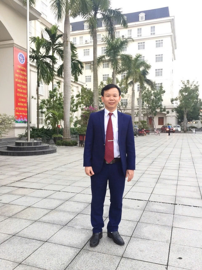 Phó Giáo sư, Tiến sĩ Lê Đức Giang – Trưởng khoa Khoa Hóa học, Trường Sư phạm, Trường Đại học Vinh. Ảnh: NVCC thay-giang.jpg