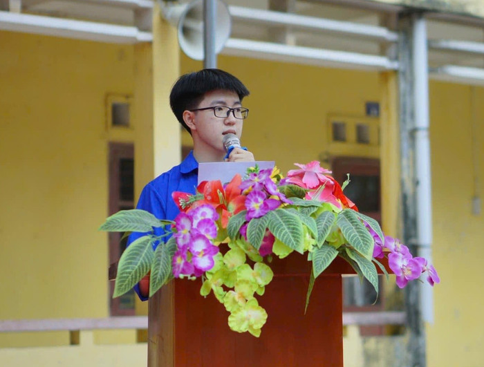 Nam sinh Lê Đình Hùng - tân sinh viên ngành Kỹ thuật hệ thống công nghiệp và Logistics tại Trường Quốc tế - Đại học Quốc gia Hà Nội. Ảnh: NVCC z6948058920147-1477bcc5c6fc4c93cf76af9afa28c51a-8906.jpg