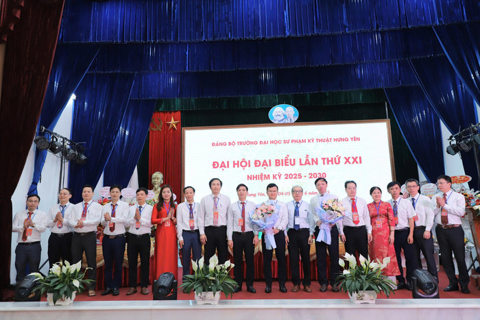 Ban chấp hành nhiệm kỳ 2025 - 2030 của Trường Đại học Sư phạm Kỹ thuật Hưng Yên z6674809127390-6b581adb847a41fdaa9ce6f9472e7b1d.jpg