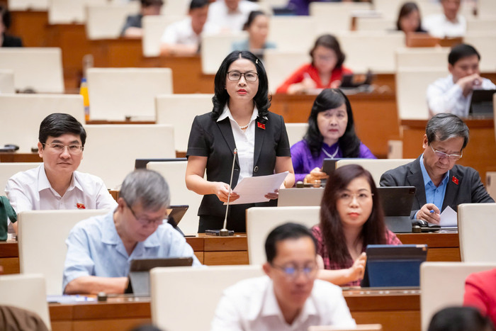 Đại biểu Nguyễn Thị Lan phát biểu tại Kỳ họp thứ 9, Quốc hội khóa XV (ngày 17/6/2025) - Ảnh: quochoi.vn z6714388900541-6fb5468f694024d93dc123fca30e57e3.jpg