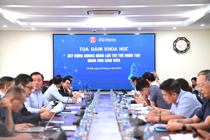 Toàn cảnh Toạ đàm khoa học chủ đề “Xây dựng Khung năng lực trí tuệ nhân tạo (AI) dành cho sinh viên” ussh-ai-23072025-14.jpg