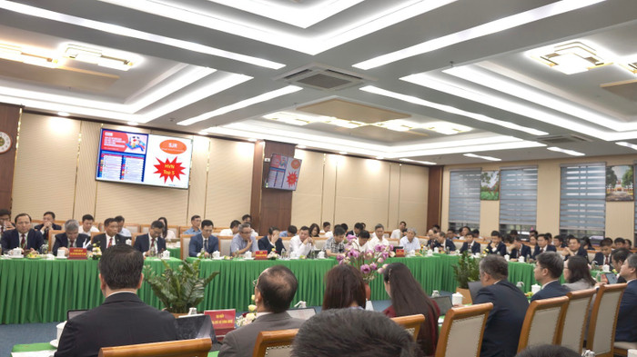 Toàn cảnh cuộc làm việc Toàn cảnh cuộc làm việc