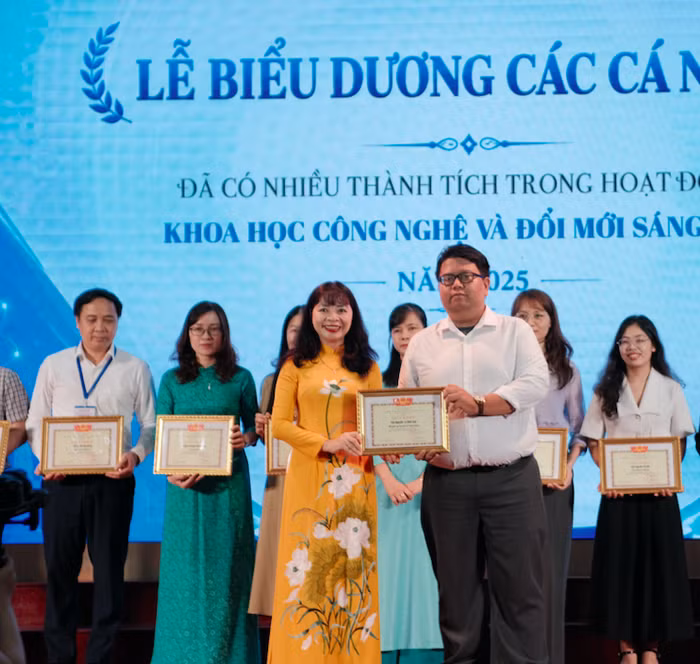 anh-chup-man-hinh-2026-05-18-luc-204919.png