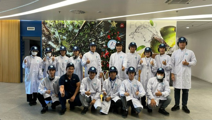 Giảng viên và sinh viên khoa Khoa học ứng dụng tham quan và học tập tại Nhà máy Tập đoàn Tetra Pak tại Việt Nam. Ảnh: NTCC Giảng viên và sinh viên khoa Khoa học ứng dụng tham quan và học tập tại Nhà máy Tập đoàn Tetra Pak tại Việt Nam. Ảnh: NTCC