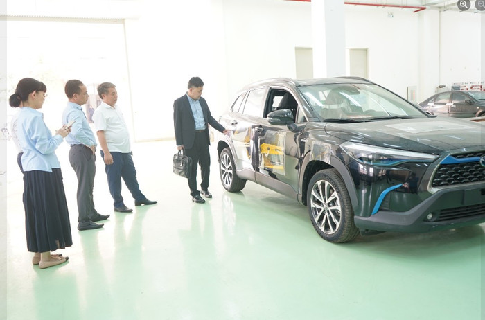 Đoàn công tác của Cơ quan Hợp tác Quốc tế Nhật Bản (JICA) đến thăm Trường Cao đẳng Nghề Hà Nam. Ảnh: website nhà trường. 638629639721074536.jpg