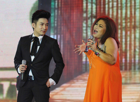 Ít khi hát song ca với nhau nhưng sự kết hợp của Quang Hà và Siu Black luôn được khán giả nồng nhiệt đón nhận. Sắp tới, hai ca sĩ lại có dịp kết đôi, kể chuyện tình bằng âm nhạc trong chương trình tại TP HCM.