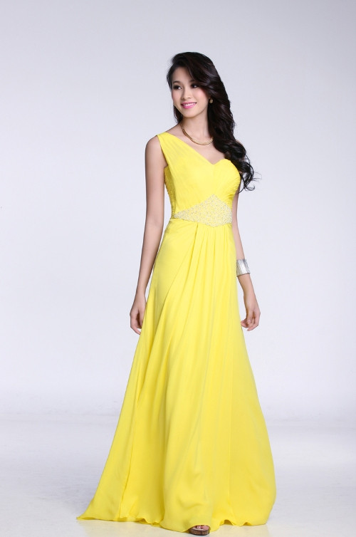 Cô chia sẻ về công việc sắp tới: “Chắc chắn sẽ là bận rộn và căng thẳng hơn, đòi hỏi Thảo phải nỗ lực nhiều hơn nữa. Nhưng Thảo ưu tiên hàng đầu phải là việc học. Thảo sẽ dồn hết sức mình để trau dồi tri thức. Bên cạnh đó, Thảo sẽ sắp xếp thời gian để tham gia nhiều hoạt động cộng đồng, làm từ thiện nhiều hơn.” (Theo ihay)