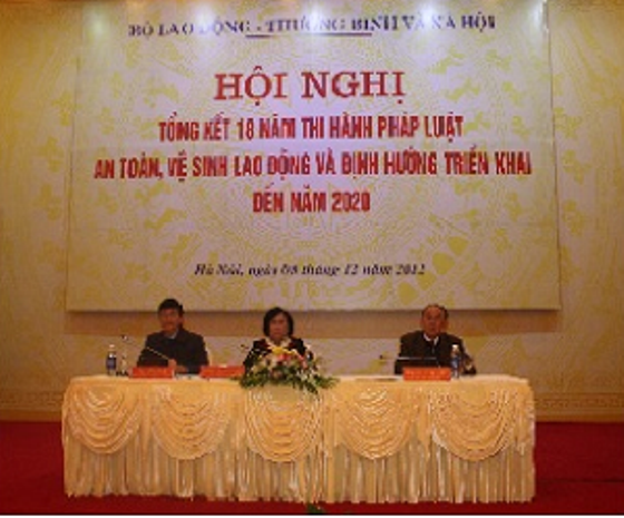 Đoàn chủ tịch tại Hội nghị tổng kết Đoàn chủ tịch tại Hội nghị tổng kết