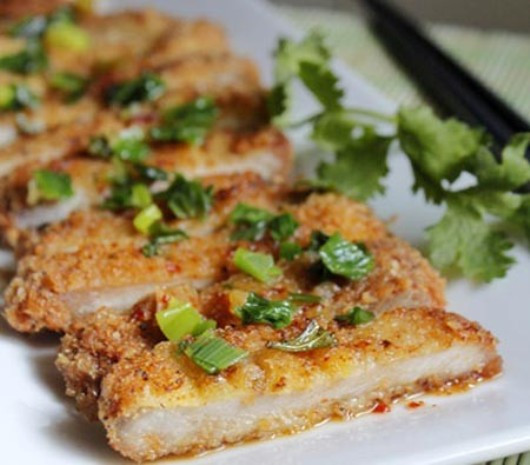 5. Thjt lợn rán: Thịt lợn rán cũng phải đạt 200oC trước khi được đưa lên bàn ăn. 5. Thjt lợn rán: Thịt lợn rán cũng phải đạt 200oC trước khi được đưa lên bàn ăn.