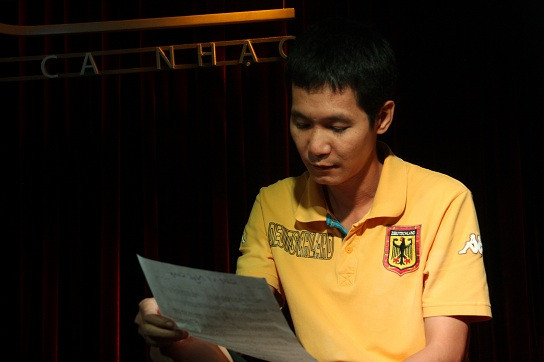 Nhạc sĩ Hoài Sa - Giám đốc âm nhạc mới của The Voice ngoài việc dàn dựng lại bài vở cho từng thí sinh sao cho phù hợp với giọng hát và hiệu quả sân khấu, cũng đã đưa xa những lời góp ý trong cách hát, cách xử lý ca khúc cùng với HLV Trần Lập để các thí sinh có phần trình bày được tốt nhất.