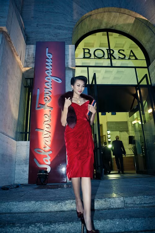 Có thể nói, sự kiện Thanh Hằng tham dự Milan Fashion Week lần này đã đưa thời trang Việt Nam đến với thế giới gần hơn.
