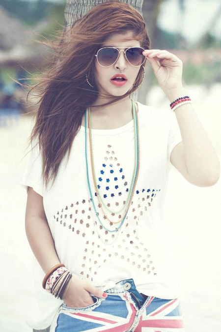 "Bông hồng lai" Andrea Aybar. >>BẤM VÀO ĐÂY BÌNH CHỌN CHO ANDREA AYBAR