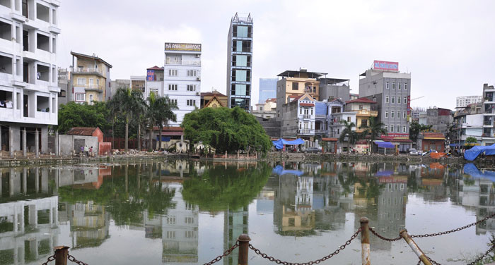 Hồ làng Phú Mỹ thuộc khu di tích lịch sử Đình Phú Mỹ. Đây là không gian sinh hoạt tôn giáo, tín ngưỡng của cả làng. Hồ làng Phú Mỹ thuộc khu di tích lịch sử Đình Phú Mỹ. Đây là không gian sinh hoạt tôn giáo, tín ngưỡng của cả làng.