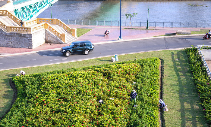 Chân cầu Mống. (ảnh chụp ngày 17/1/2013 - Nguyễn Thế Dương)