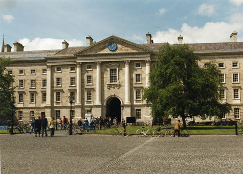 Đại học Trinity Dublin ra đời năm 1592 là trường đại học lâu đời nhất của Ireland Đại học Trinity Dublin ra đời năm 1592 là trường đại học lâu đời nhất của Ireland