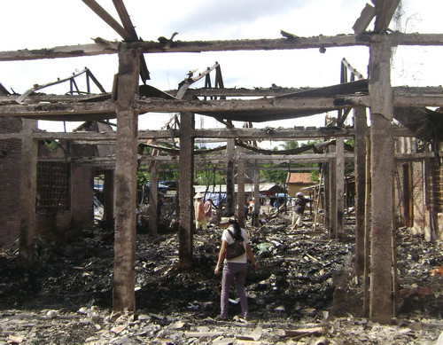 Một vụ cháy lớn xảy ra vào lúc nửa đêm 18, rạng sáng 19.5.2009 đã thiêu rụi toàn bộ 39/45 kiôt tại chợ Yên Cát, thuộc thị trấn Yên Cát. Đây là khu chợ lớn, sầm uất nhất huyện Như Xuân, cách TP Thanh Hóa gần 60 km về phía tây nam. Tổng thiệt hại do vụ cháy này gây ra hơn 5 tỉ đồng. Một vụ cháy lớn xảy ra vào lúc nửa đêm 18, rạng sáng 19.5.2009 đã thiêu rụi toàn bộ 39/45 kiôt tại chợ Yên Cát, thuộc thị trấn Yên Cát. Đây là khu chợ lớn, sầm uất nhất huyện Như Xuân, cách TP Thanh Hóa gần 60 km về phía tây nam. Tổng thiệt hại do vụ cháy này gây ra hơn 5 tỉ đồng.