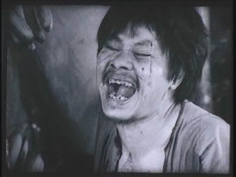 Nhắc đến nhân vật Bá Kiến trong tác phẩn của Nam Cao, người ta không thể không nhắc đến nhân vật Chí Phèo... Nhắc đến nhân vật Bá Kiến trong tác phẩn của Nam Cao, người ta không thể không nhắc đến nhân vật Chí Phèo...