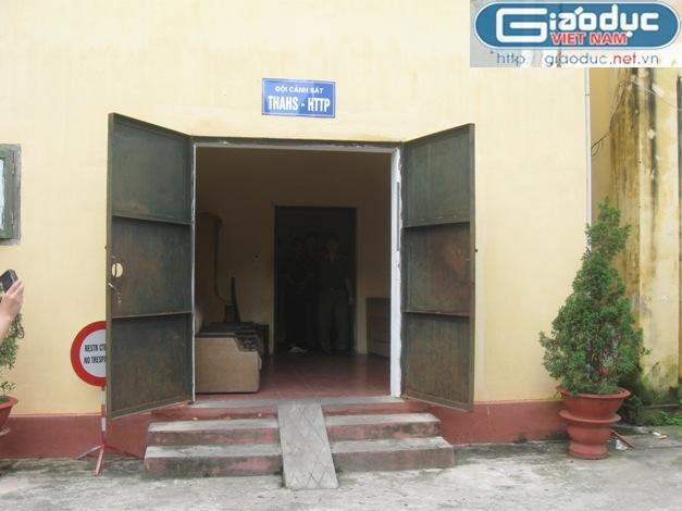 Sát thủ Đặng Trần Hoài đang bị tạm giam để phục vụ công tác điều tra vụ án. Sát thủ Đặng Trần Hoài đang bị tạm giam để phục vụ công tác điều tra vụ án.