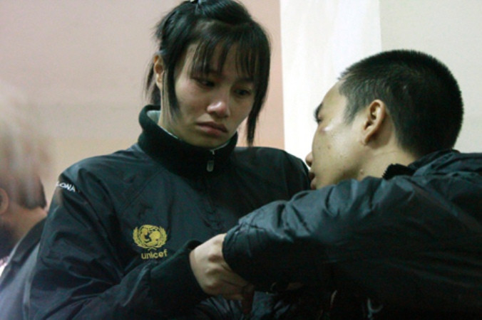 Giây phút hiếm hoi vợ chồng Hoài được giáp mặt. Giây phút hiếm hoi vợ chồng Hoài được giáp mặt.