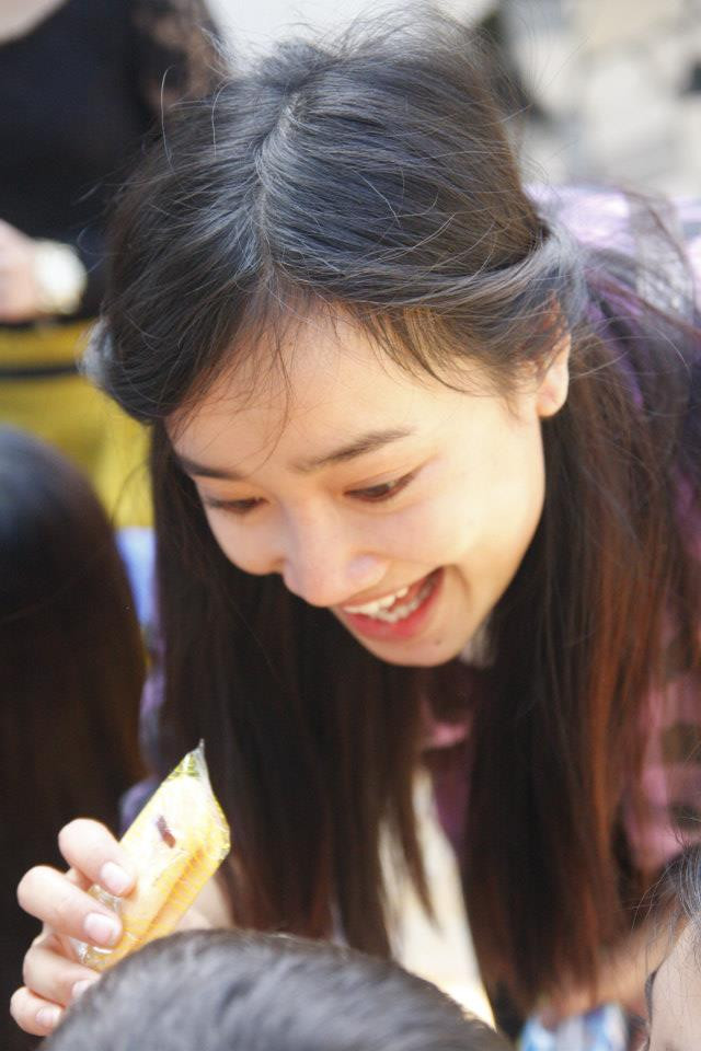 Cô nàng tên thật là Trần Nhã Phương, sinh năm 1990 tại Buôn Mê Thuật, Đắc Lắk.