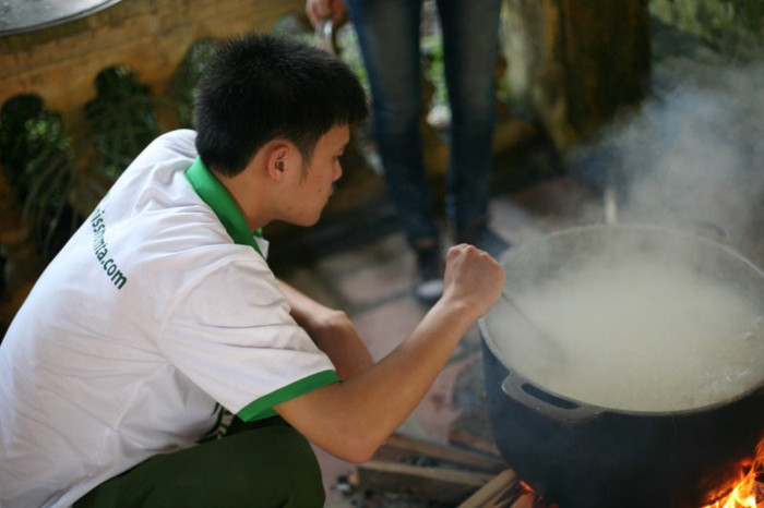 Hướng tới ngày thương binh liệt sĩ 27.7.2012, vừa qua 20 gương mặt đại diện cho cuộc thi “Mr & Miss” Học viện kĩ thuật quân sự đã có một chuyến đi đầy ý nghĩa tới Trung tâm điều dưỡng thương binh Thuận Thành - Bắc Ninh.. Hướng tới ngày thương binh liệt sĩ 27.7.2012, vừa qua 20 gương mặt đại diện cho cuộc thi “Mr & Miss” Học viện kĩ thuật quân sự đã có một chuyến đi đầy ý nghĩa tới Trung tâm điều dưỡng thương binh Thuận Thành - Bắc Ninh..