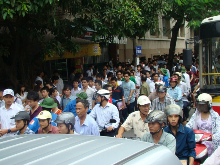 Xem đáp án ĐH Khối A, môn Vật lí - Xem đáp án ĐH Khối A, môn Toán - Xem đáp án DH Khối A, môn Hóa