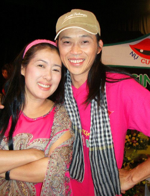 Chị là bạn diễn ăn ý của danh hài Hoài Linh Chị là bạn diễn ăn ý của danh hài Hoài Linh