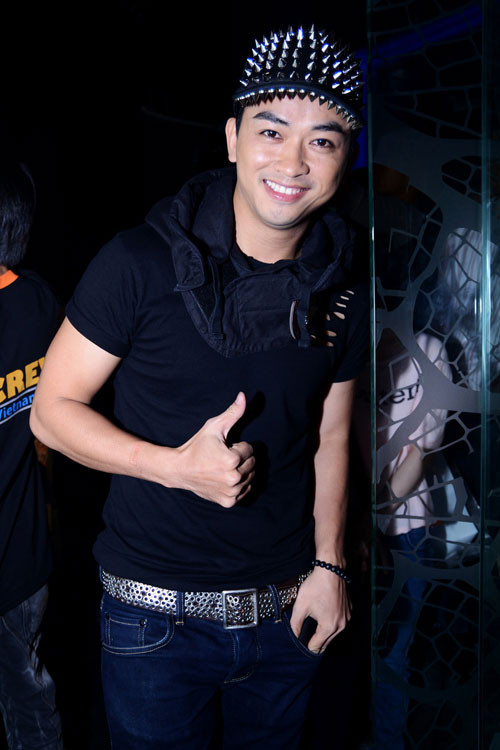 Minh Tuấn ấn tượng với mũ gai.