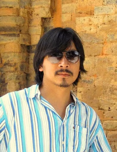 "Giáo sư Xoay" cho biết: Đôi khi bạn bè anh cũng không phân biệt được thật-giả.