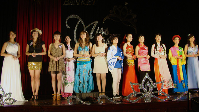 Các thí sinh vào vòng chung kết (Ảnh: Bích Thảo)