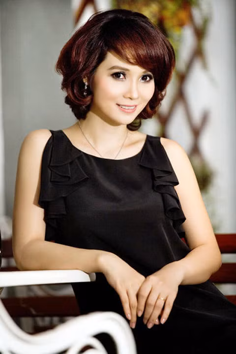 Hai nhan sắc Hà thành là Mai Thu Huyền và Khánh Huyền sẽ cùng tái xuất và đụng độ nhau trong bộ phim "Lối rẽ".