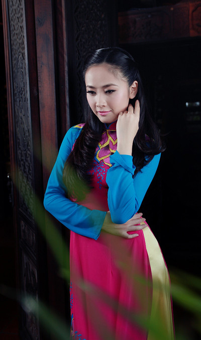 Người đẹp cố đô dù bận rộn với các kế hoạch nghệ thuật nhưng không bỏ dở việc học. Cô tiếp tục theo đuổi ngành kinh doanh để khẳng định bản thân ở lĩnh vực mà cô đam mê.