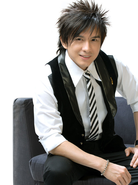 Xuất hiện trên các sân khấu ca nhạc gần đây, Đan Trường trông gầy ốm và tiều tụy hơn so với trước rất nhiều. Có nhiều nguồn tin cho rằng, vì đang chuẩn bị cho đám cưới gần nên Đan Trường có phần “xuống sắc”. Cũng theo nguồn tin này thì đám cưới của Đan Trường chắc chắn sẽ diễn ra vào giữa năm 2013.