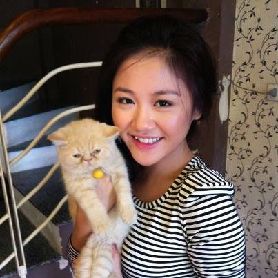 Sinh năm 1994, Văn Mai Hương sở hữu nhiều nét đẹp hồn nhiên, trong sáng.