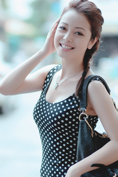 Không những thế, Jennifer còn là gương mặt trang bìa của nhiều tạp chí được yêu thích. Không những thế, Jennifer còn là gương mặt trang bìa của nhiều tạp chí được yêu thích.