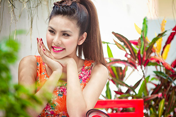 Nữ diễn viên 'Scandal' trông vừa xinh xắn, lại rất đáng yêu với những điệu bộ như một cô gái tuổi teen trong bộ ảnh mới.