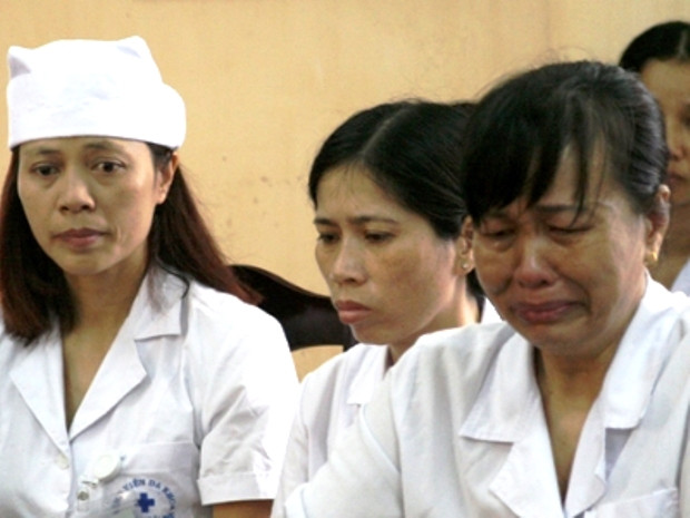 Những khuôn mặt đầy nước mắt và nặng trĩu suy tư trong lễ trao thưởng. Ảnh: Thái Hà Những khuôn mặt đầy nước mắt và nặng trĩu suy tư trong lễ trao thưởng. Ảnh: Thái Hà