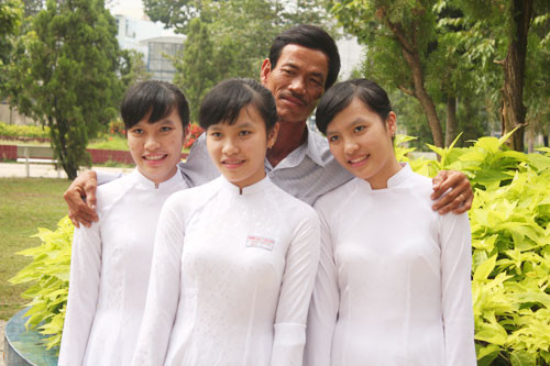 Bên người bố thân yêu Bên người bố thân yêu