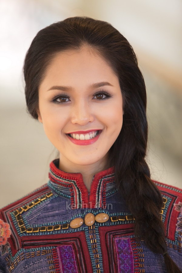 Chiều 28/8, Á hậu 2 của cuộc thi Hoa hậu Việt Nam - Đỗ Hoàng Anh vừa tham dự một sự kiện về thời trang ở Hà Nội. Giới truyền thông đặc biệt chú ý tới Hoàng Anh sau khi cô nàng đạt danh hiệu cao tại cuộc thi HHVN 2012. Chiều 28/8, Á hậu 2 của cuộc thi Hoa hậu Việt Nam - Đỗ Hoàng Anh vừa tham dự một sự kiện về thời trang ở Hà Nội. Giới truyền thông đặc biệt chú ý tới Hoàng Anh sau khi cô nàng đạt danh hiệu cao tại cuộc thi HHVN 2012.