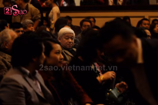 Bầu Kiên xuất hiện tại đêm ca nhạc "Riêng một góc trời" của danh ca Tuấn Ngọc hồi tháng 1/2012