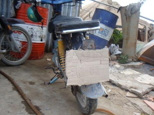 Đố nhìn thấy biển số của mình đấy!